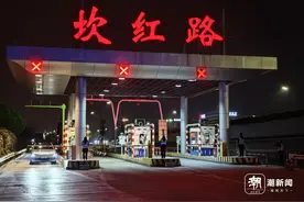 杭州萧山机场公路收费方式今起调整优化，网约车司机：更愿意跑机场了图片