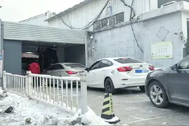 雪后洗车“扎堆”，一台机器一天洗161辆图片