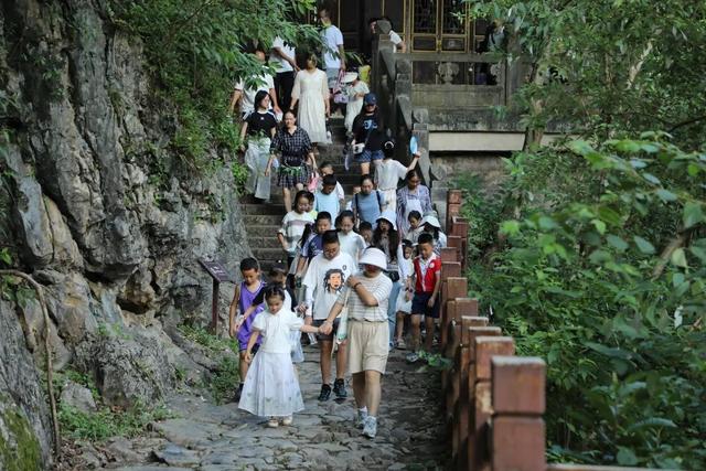 边玩边学！盐津这场亲子活动，比课本更生动→