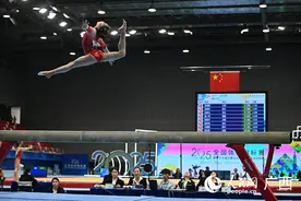 2025年全国体操锦标赛结束女子个人全能项目争夺图片