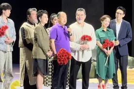 莫言在家乡看《鳄鱼》几度流热泪：转型之作照见人性幽暗图片