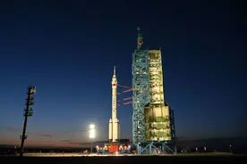 川观早8点丨神舟二十号计划近日择机发射；国内金饰价格迈入千元时代；朝方谴责美国派遣战略轰炸机至朝鲜半岛（2025年4月17日）图片