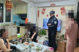 一块地毯化解邻里纠纷图片