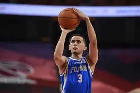 打野球曾砍91分！导演：后卫卡米然回归CBA再次签约福建男篮图片