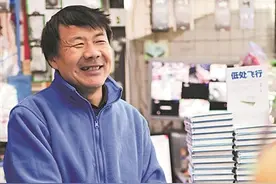 让文学回归文学本身——专访“外卖诗人”王计兵图片