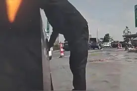 马上评｜“扎胎”黑生意危害公共安全，必须严惩图片