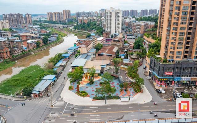 荣县锁江桥口袋公园 触手可及的土陶艺术