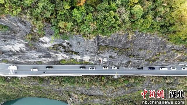 湖北恩施打造“交通+旅游”融合新样本