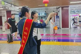 贵阳北站：高铁中心联动多部门护航，助力旅客畅行无忧图片