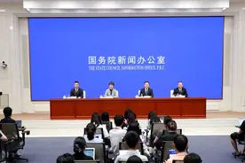 新闻多一度丨@幼儿园大班家长 免保教费政策何时免？怎么免？图片