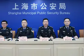 景点大客流、道路大车流如何有效应对？上海警方细化安保方案图片