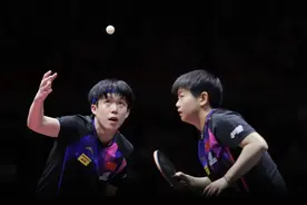 三连冠！“莎头组合”太强了！图片