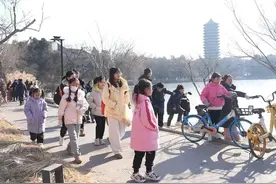 免费！北大、清华官宣图片