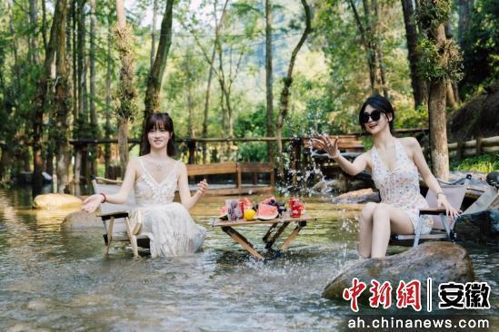 休宁县齐云山以“微打卡”点睛“大旅游”