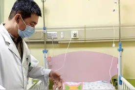 有医说医｜泉州4岁半女童摔下楼梯骨折，医生紧急提醒！图片