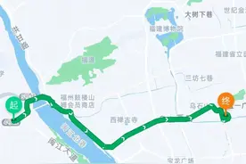 幼童在车上突发状况！福州这一网约车司机做法太赞啦【新闻三剑客】图片