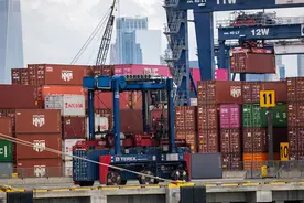 进口订单暴跌，货运需求减少，美国港口预警“贸易冻结”图片