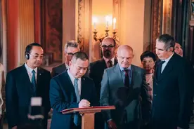 中车长客出口巴西贝洛奥里藏特市地铁列车项目正式完成签约图片