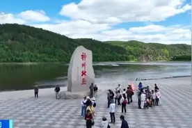 白昼长达21小时！黑龙江漠河不夜城火出圈，大批游客涌入打卡图片