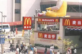 美式汉堡里的“中国基因” 关税冲击无损“金拱门”全球化商机图片