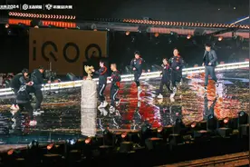 成都AG超玩会的连冠五人：来自五省，团结一心图片