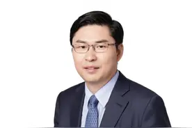 一个简单的动作，比散步还简单！每天10分钟，帮你减肥、缓解颈椎病、预防骨质疏松图片