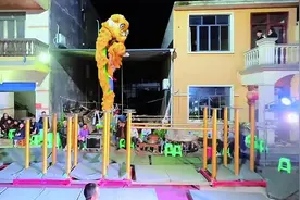 重庆开州“雄狮少年”田间练功 希望传承三百多年舞狮技艺图片