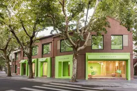 珑骧“时髦充电站”亮相武康路，珀莱雅源力精华进入3.0时代｜是日美好事物图片