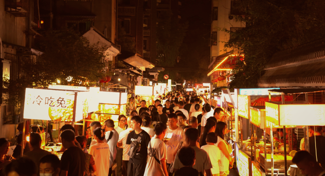 好看！好耍！好吃！国庆中秋假期成都最全夜景打卡攻略来了｜万千气象成都行