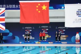 双人项目如何养成默契度？陈芋汐说跟全红婵走着走着就步调一致了图片