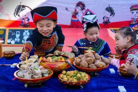 感受彝族年里的非遗文化图片