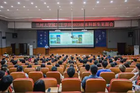 他们提前两周入学报到，原因是这样！图片