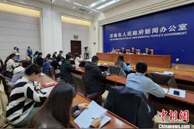 济南首条贯通机场的地铁线路通车在即图片