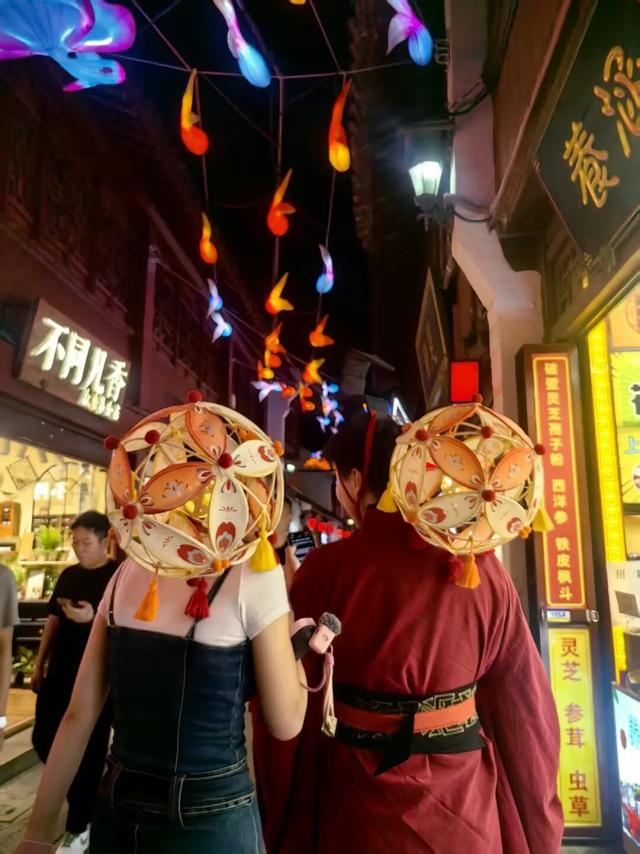闵行首个光影节来啦！实景图比效果图还要美，就在……