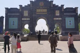 面朝大海 春暖花开｜葫芦古镇：一眼穿越百年图片