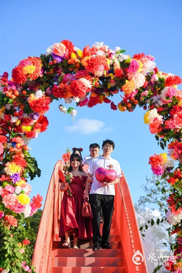 实景演出燃情鹊桥！安溪金谷溪岸七夕活动激活婚恋文旅新场景