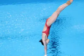 全红婵打破伏明霞纪录图片