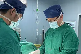 17岁女生患上这种老年人常得的病！这种姿势一定不要做图片