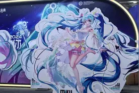 快手携手初音未来首次亮相萤火虫漫展，吸引百名初音未来coser打卡图片