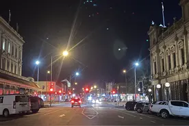 我，211硕士，在澳洲送外卖：一单能赚约30元，不会因超时和差评被罚款图片