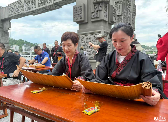 在千年驿道感受怀化之美 “京昆古驿道 智驾雪峰山”自驾游活动启幕