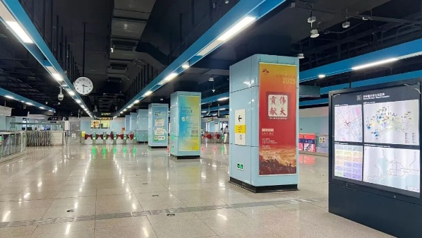 “青博之夏”的朋友圈有多广？从场馆、校园到社区、地铁，到处都有“搭子”