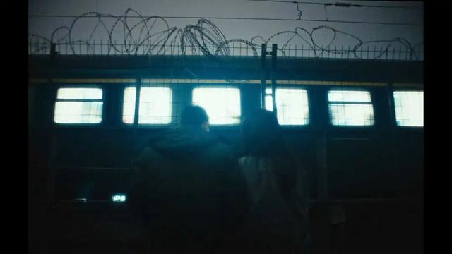 对已逝去父亲的追思，他拍出了集恐怖、悬疑等题材的类型融合新锐作品