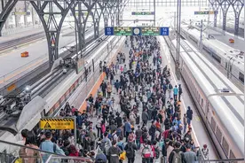 创历史同期最高，“五一”武铁预计发送旅客105万人次图片