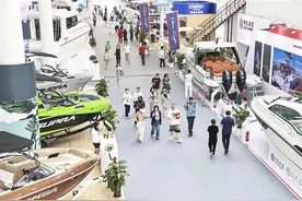 “千艇之城”硬核出圈 尖端游艇集结三亚图片