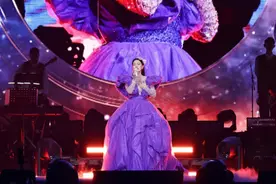 谭晶2024「歌如少年」成都演唱会图片