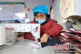 河北邢台信都区：“微工厂”就业 助力百姓“家门口”增收图片