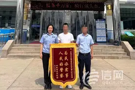 驾驶证逾期未换险吊销 黄岛交警及时为群众安排换证考试图片