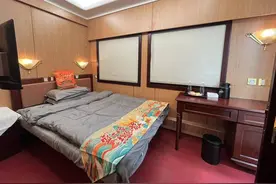 一列火车游遍新疆南北！“丝路号”古丝绸之路旅游专列开行图片