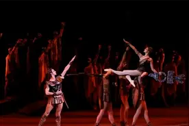 新民艺评｜邵宁：一曲慷慨悲壮的英雄史诗——评莫斯科大剧院芭蕾舞剧《斯巴达克斯》图片